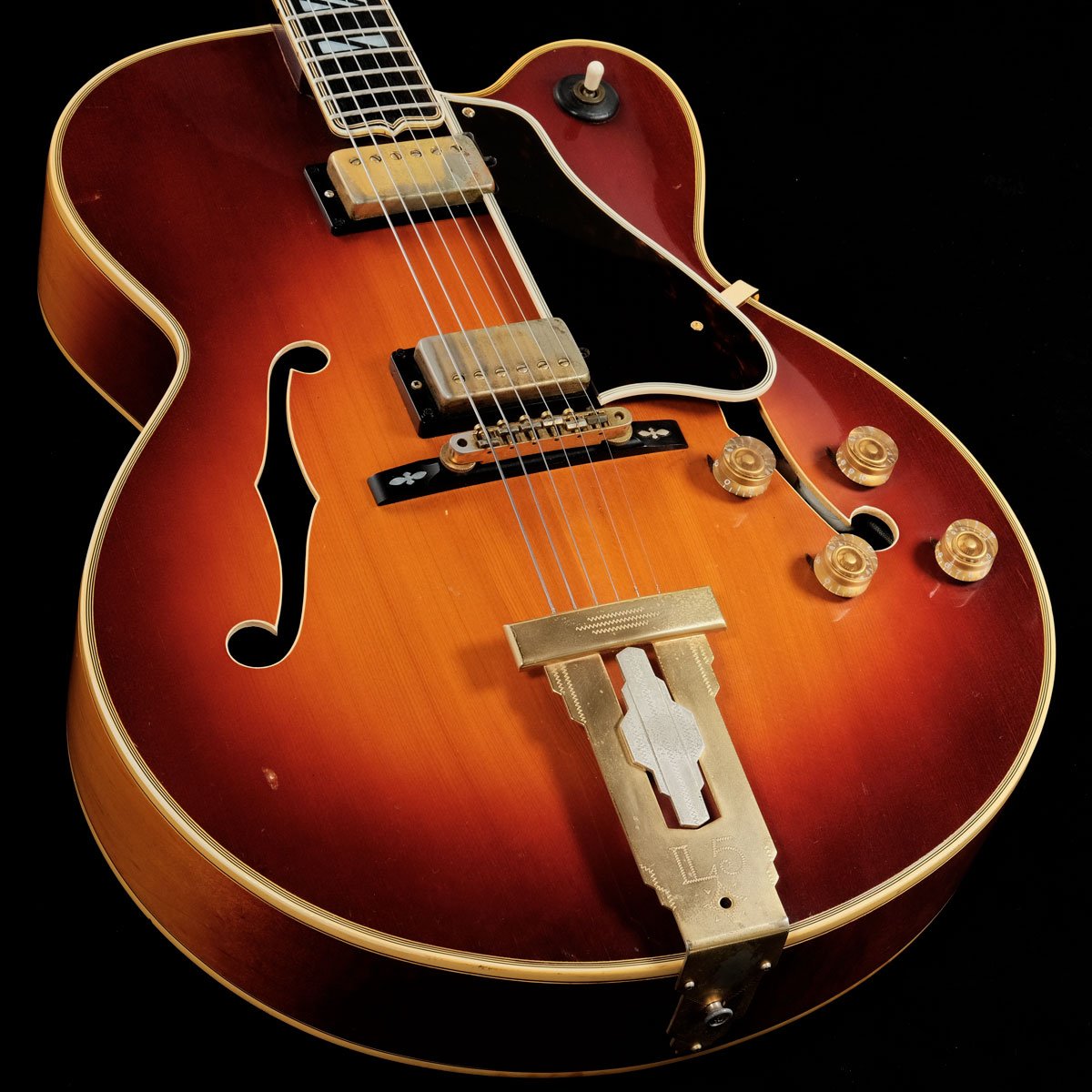 【渋谷店VINTAGEブログ#105】 GIBSON / 1970年代製 L-5 CES