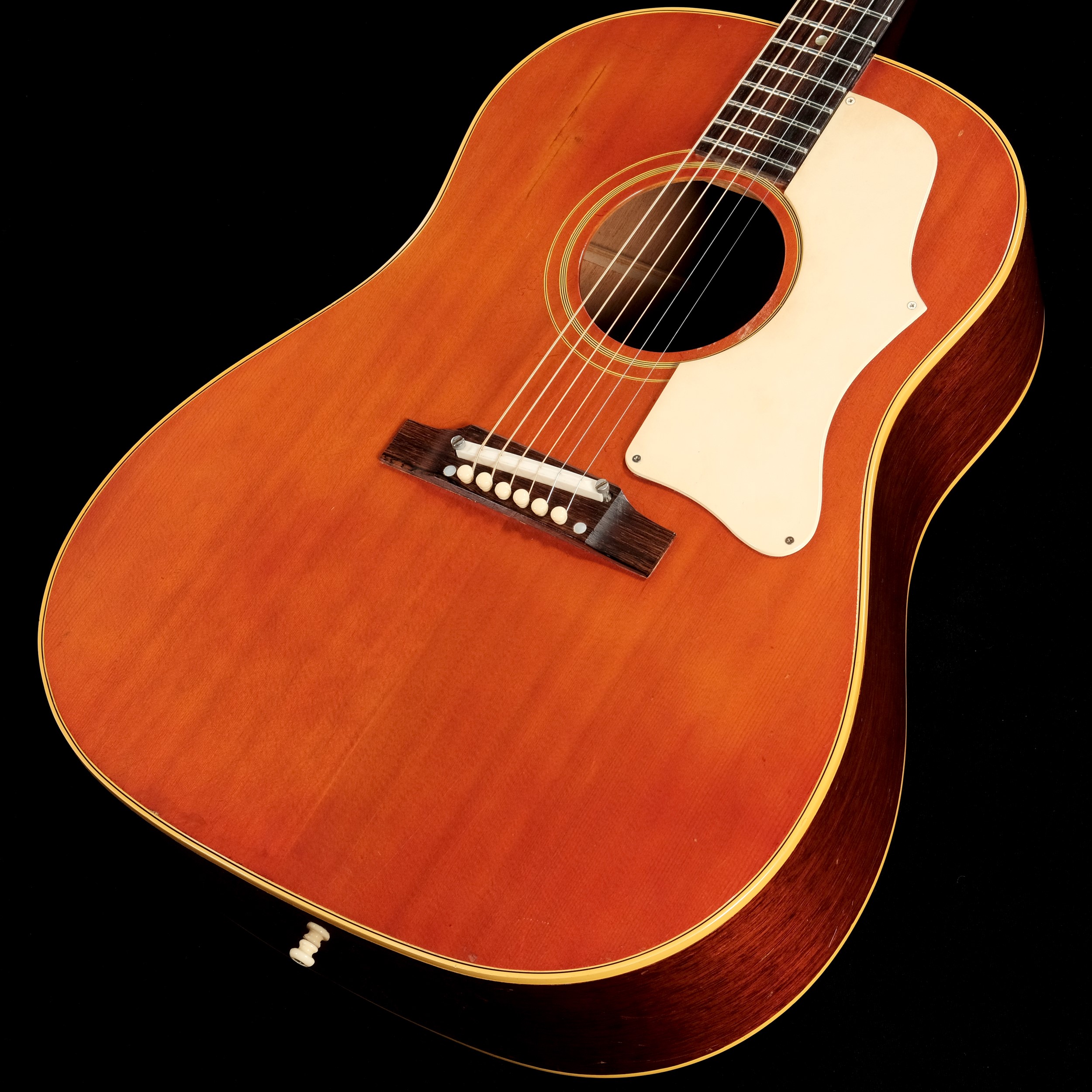 【渋谷店VINTAGEブログ#106】 GIBSON 1968年製 J-45 Cherry