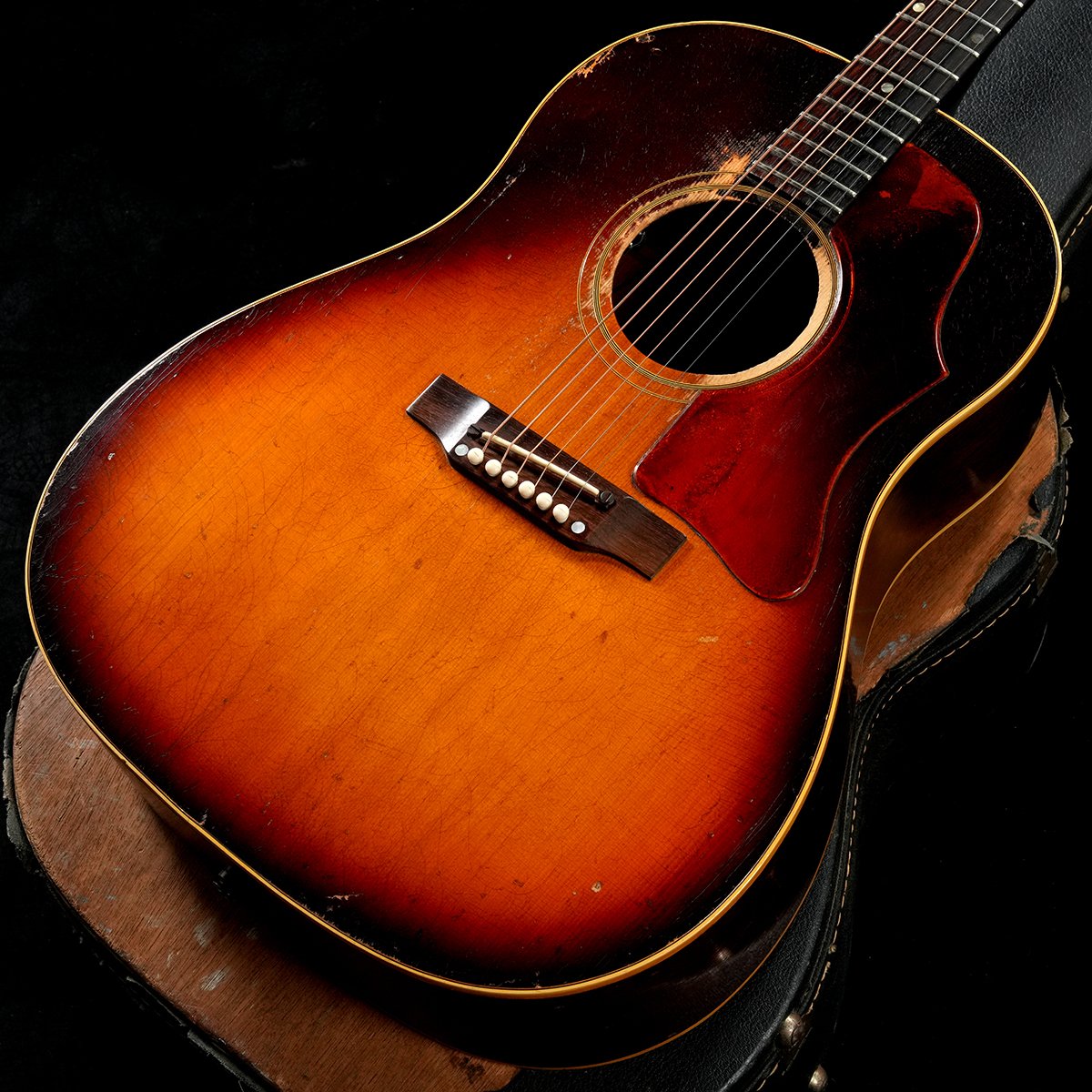 【渋谷店VINTAGEブログ#112】Gibson 1968年製 J-45 Sunburst