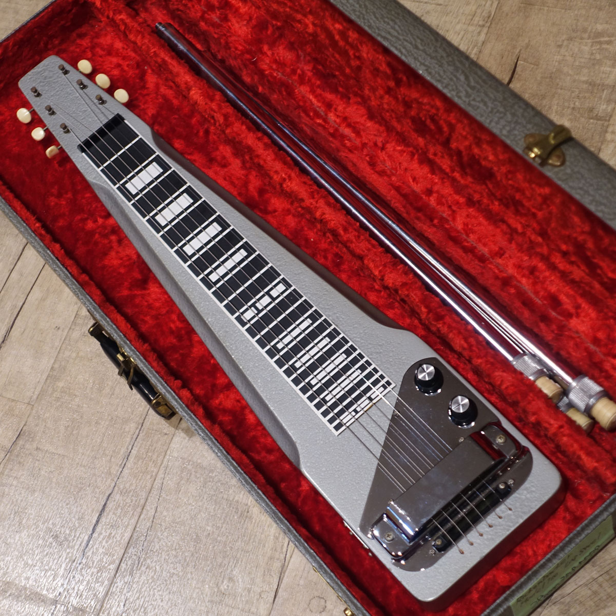 中古】Rickenbacker / Model 100 Lap Steel 1968年製【1.93kg】【S/N